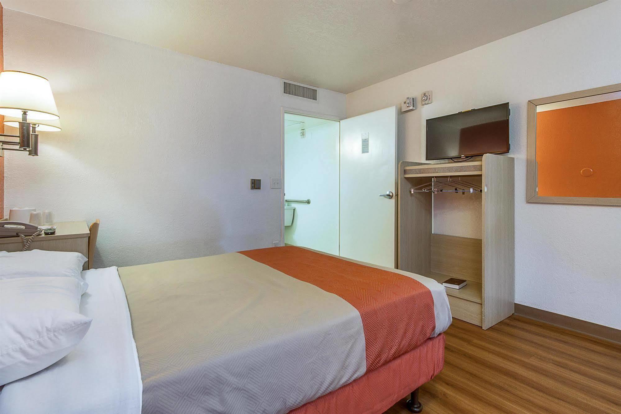 Motel 6-Phoenix, Az - North Bell Road المظهر الخارجي الصورة